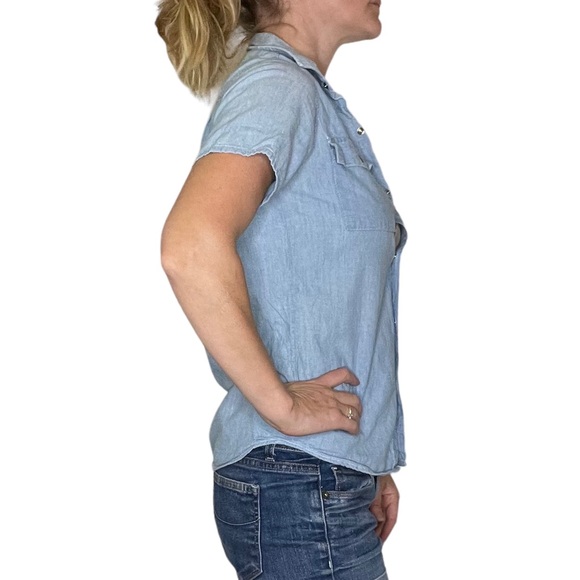 Vintage Guess Chambray denim shirt - Picture 2 of 7